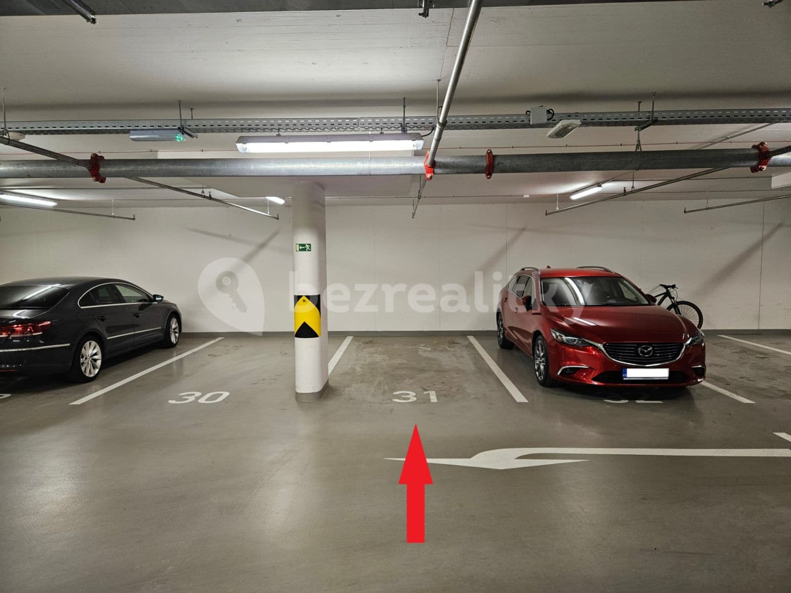 Pronájem garáže 12 m², U Průhonu, Praha, Praha Pronájem garáže 12 m², U Průhonu, Praha, Praha