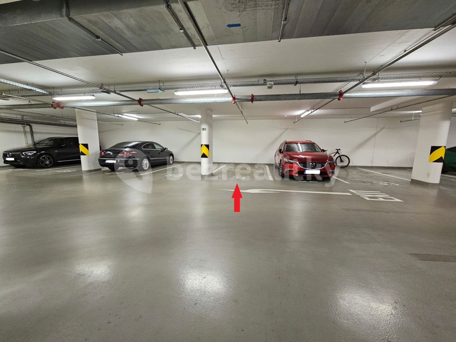 Pronájem garáže 12 m², U Průhonu, Praha, Praha Pronájem garáže 12 m², U Průhonu, Praha, Praha