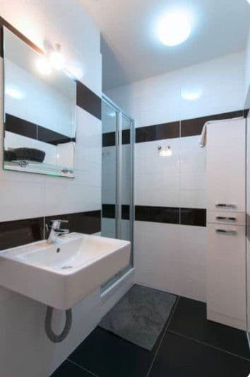 Pronájem bytu 90 m², Blanická, Praha, Praha Pronájem bytu 90 m², Blanická, Praha, Praha