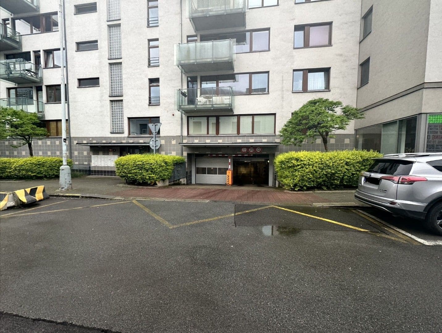 Pronájem garáže 11 m², Poupětova, Praha, Praha Pronájem garáže 11 m², Poupětova, Praha, Praha