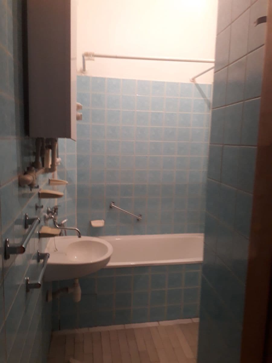 Pronájem bytu 2+1 52 m², Pobřežní, Praha, Praha Pronájem bytu 2+1 52 m², Pobřežní, Praha, Praha