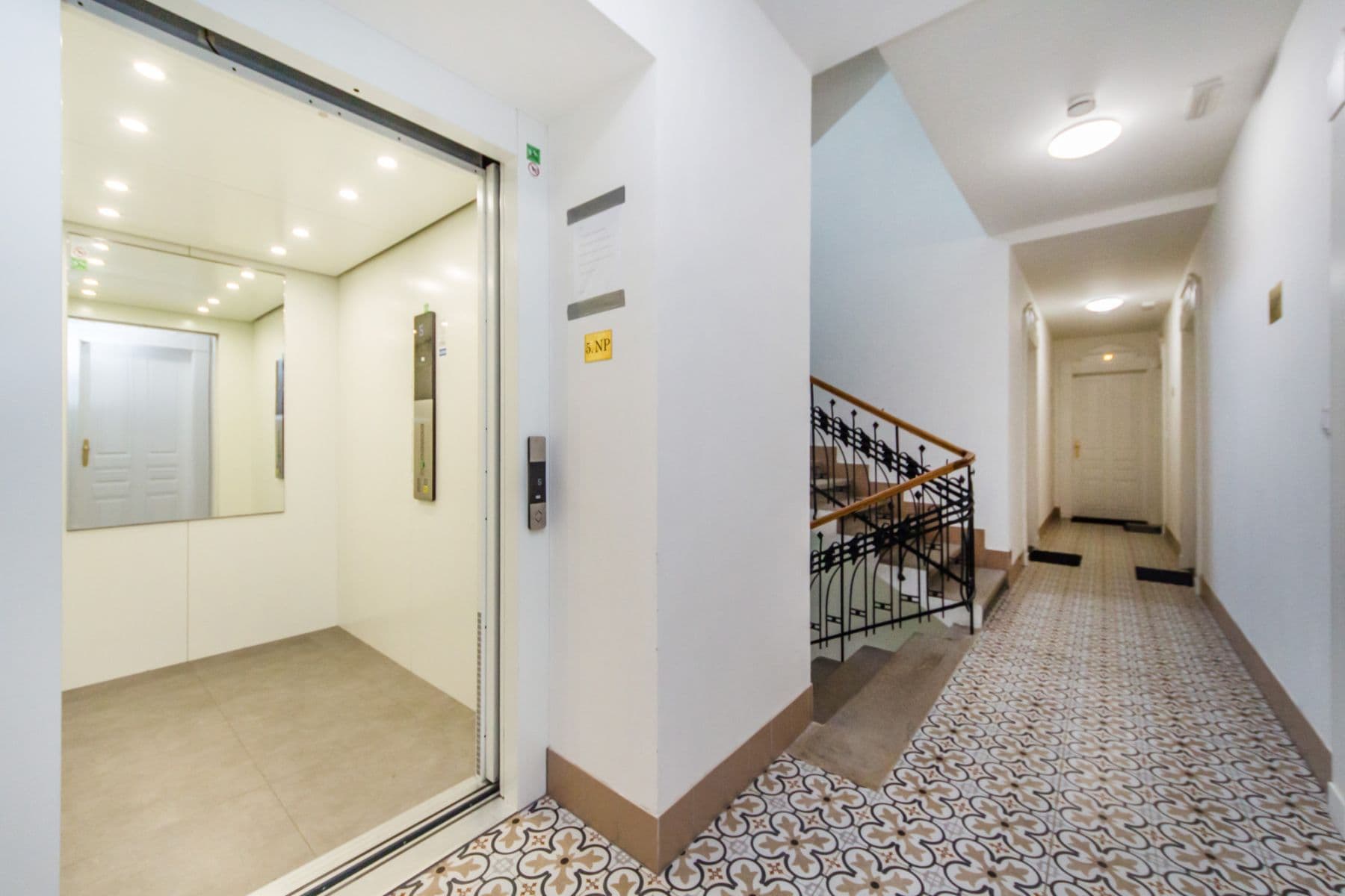 Pronájem bytu 29 m², Slavíkova, Praha, Praha Pronájem bytu 29 m², Slavíkova, Praha, Praha