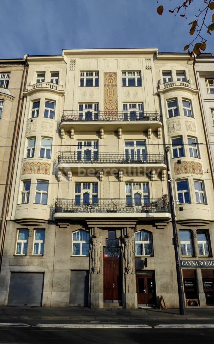 Pronájem bytu 2+1 47 m², Rašínovo nábřeží, Praha, Praha Pronájem bytu 2+1 47 m², Rašínovo nábřeží, Praha, Praha