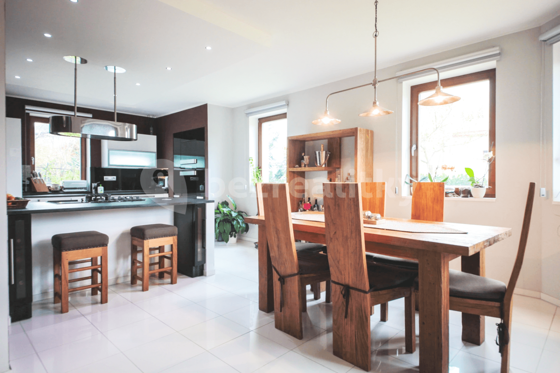Pronájem domu 220 m², pozemek 821 m², Pod Ovčínem, Praha, Praha Pronájem domu 220 m², pozemek 821 m², Pod Ovčínem, Praha, Praha