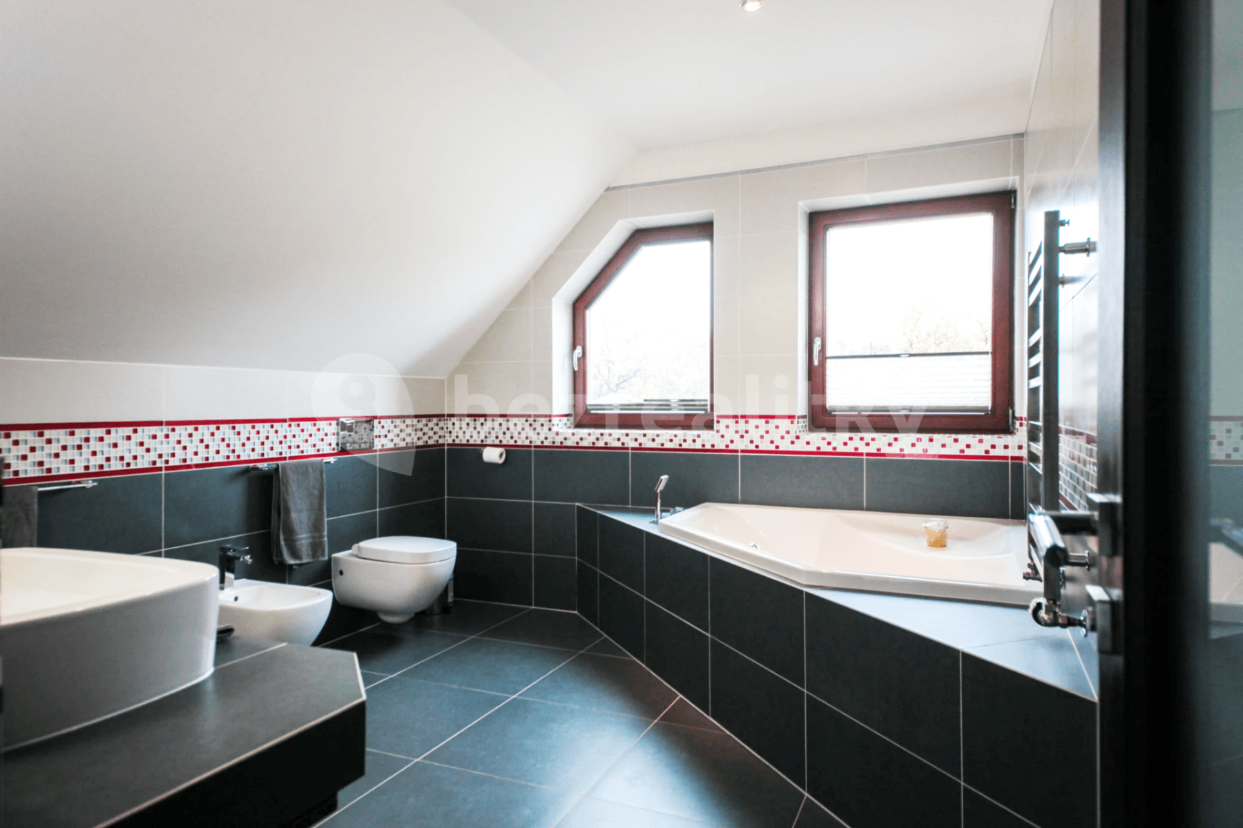 Pronájem domu 220 m², pozemek 821 m², Pod Ovčínem, Praha, Praha Pronájem domu 220 m², pozemek 821 m², Pod Ovčínem, Praha, Praha