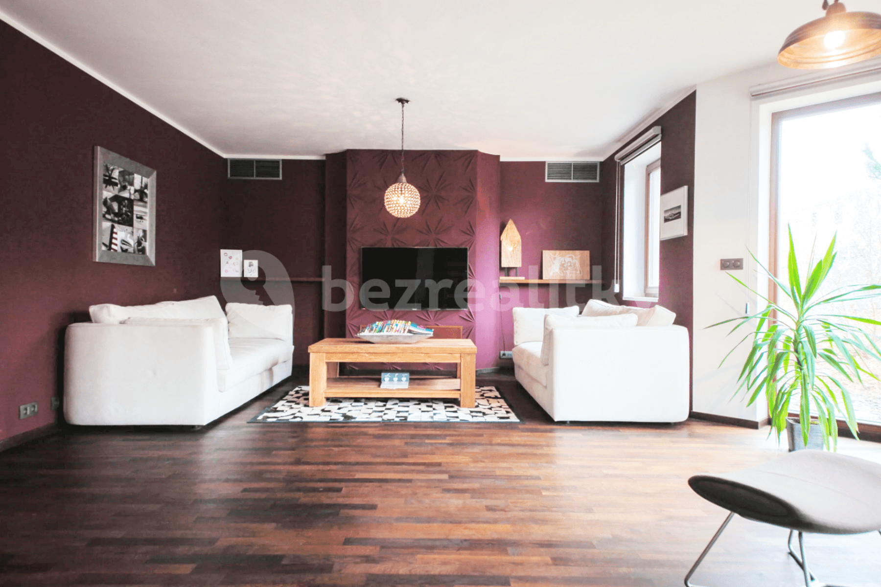Pronájem domu 220 m², pozemek 821 m², Pod Ovčínem, Praha, Praha Pronájem domu 220 m², pozemek 821 m², Pod Ovčínem, Praha, Praha