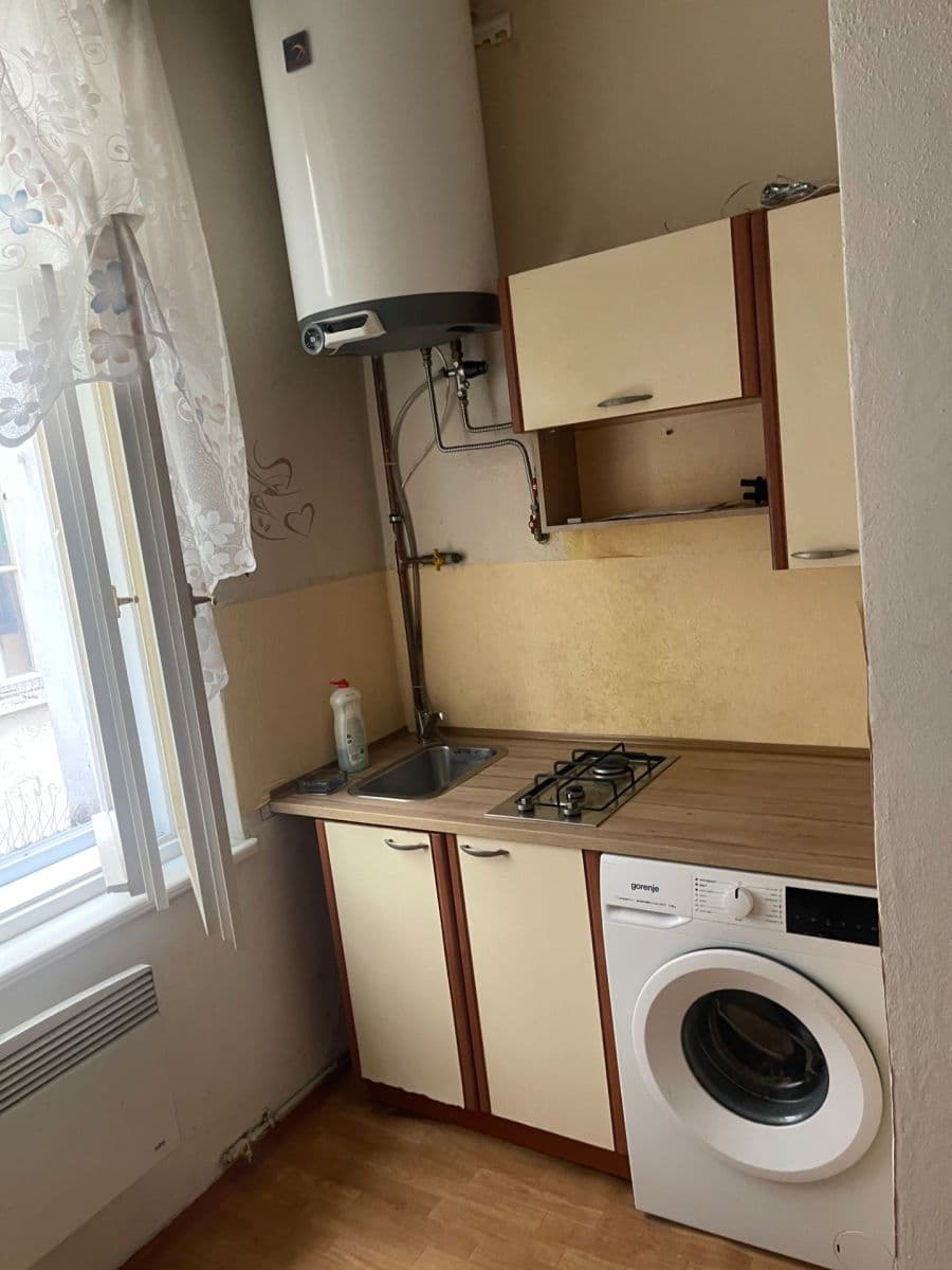 Pronájem bytu 1+1 45 m², Malá Štěpánská, Praha, Praha Pronájem bytu 1+1 45 m², Malá Štěpánská, Praha, Praha