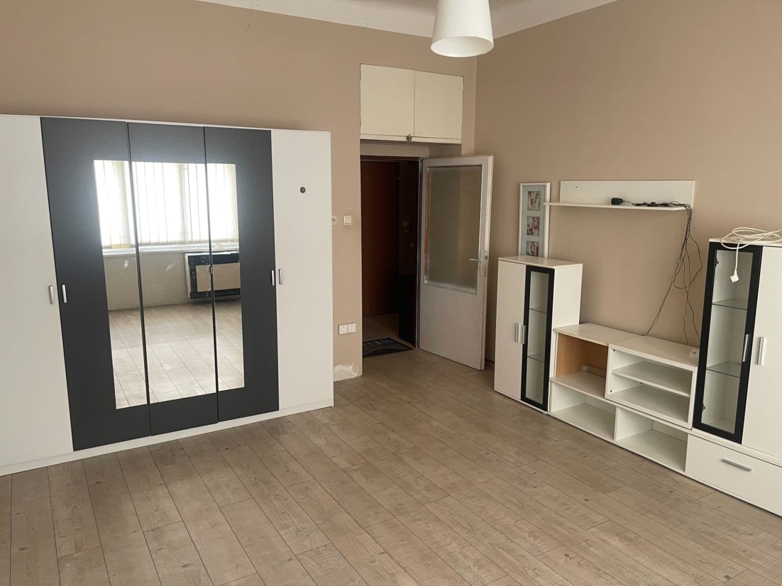 Pronájem bytu 1+1 45 m², Malá Štěpánská, Praha, Praha Pronájem bytu 1+1 45 m², Malá Štěpánská, Praha, Praha