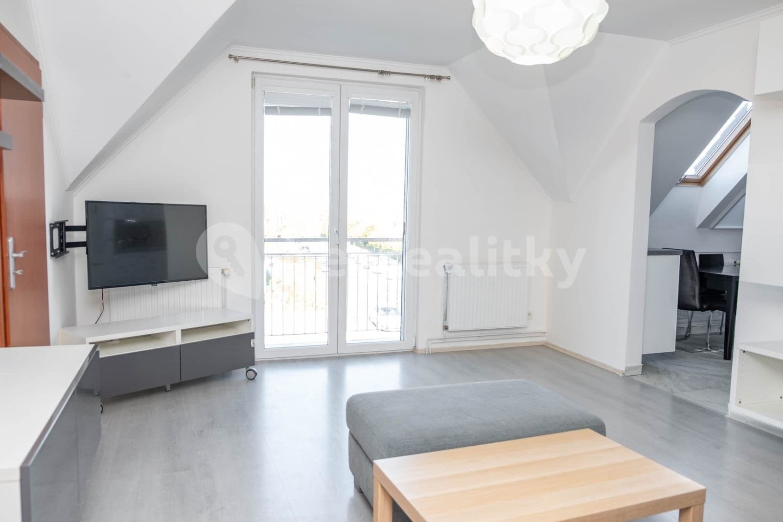 Pronájem bytu 3+1 65 m², Průběžná, Nupaky, Středočeský kraj Pronájem bytu 3+1 65 m², Průběžná, Nupaky, Středočeský kraj