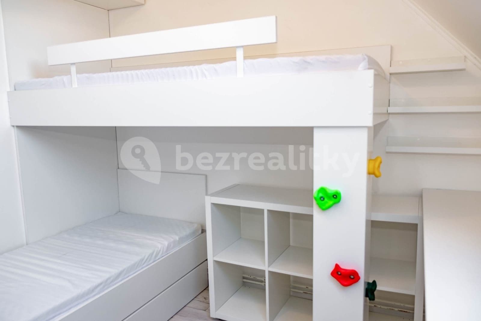 Pronájem bytu 3+1 65 m², Průběžná, Nupaky, Středočeský kraj Pronájem bytu 3+1 65 m², Průběžná, Nupaky, Středočeský kraj