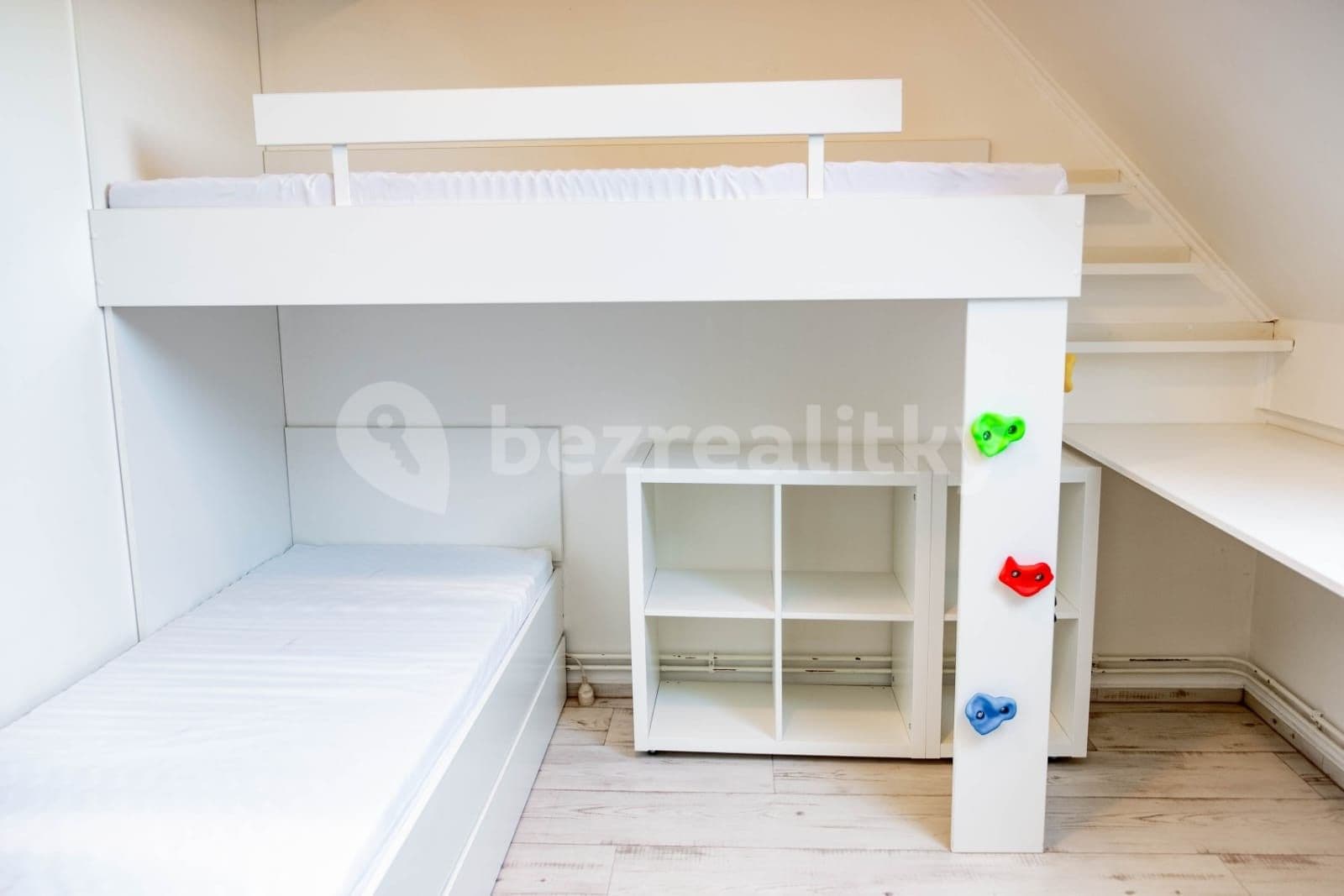 Pronájem bytu 3+1 65 m², Průběžná, Nupaky, Středočeský kraj Pronájem bytu 3+1 65 m², Průběžná, Nupaky, Středočeský kraj