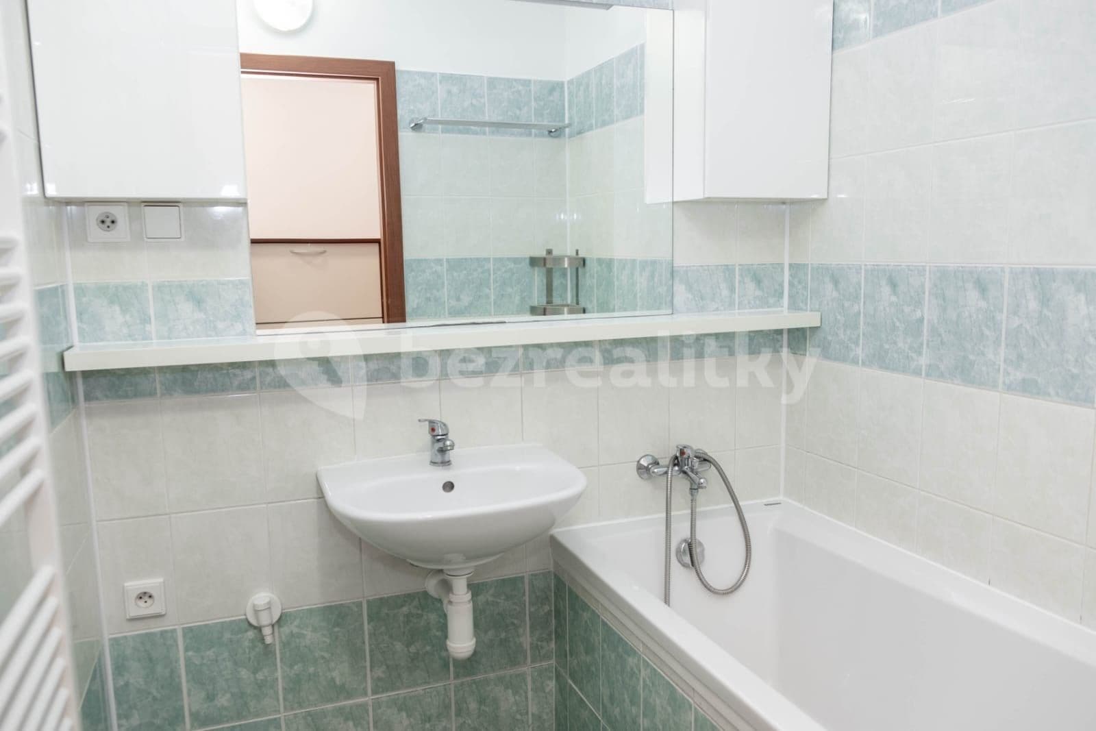 Pronájem bytu 3+1 65 m², Průběžná, Nupaky, Středočeský kraj Pronájem bytu 3+1 65 m², Průběžná, Nupaky, Středočeský kraj