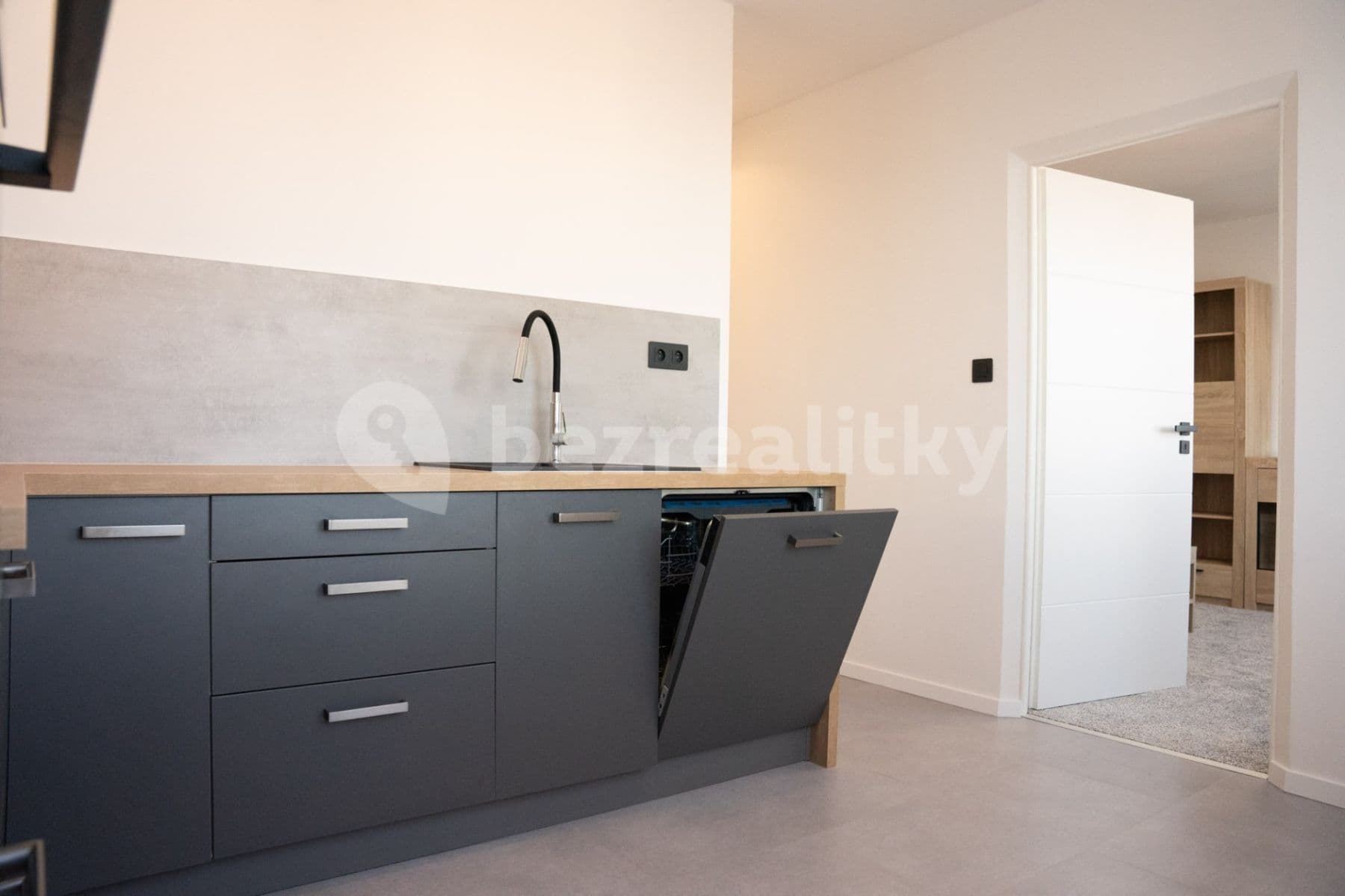 Pronájem bytu 1+1 40 m², Brněnská, Plzeň, Plzeňský kraj Pronájem bytu 1+1 40 m², Brněnská, Plzeň, Plzeňský kraj