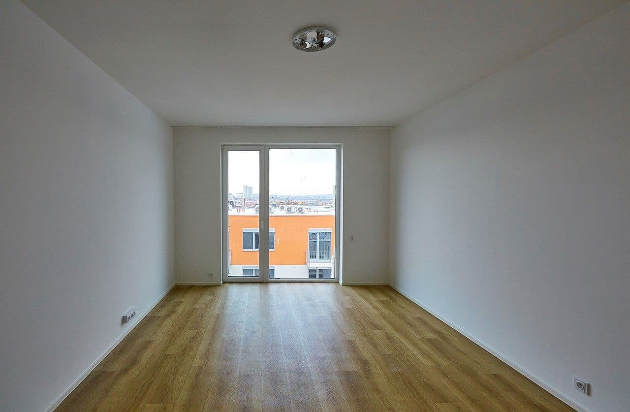 Pronájem bytu 1+kk 30 m², Pod Soutratím, Praha, Praha Pronájem bytu 1+kk 30 m², Pod Soutratím, Praha, Praha