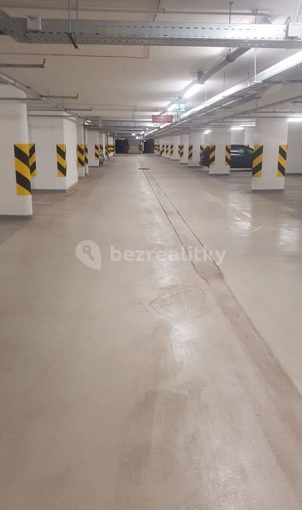 Pronájem garáže 13 m², Breitfeldova, Praha, Praha Pronájem garáže 13 m², Breitfeldova, Praha, Praha