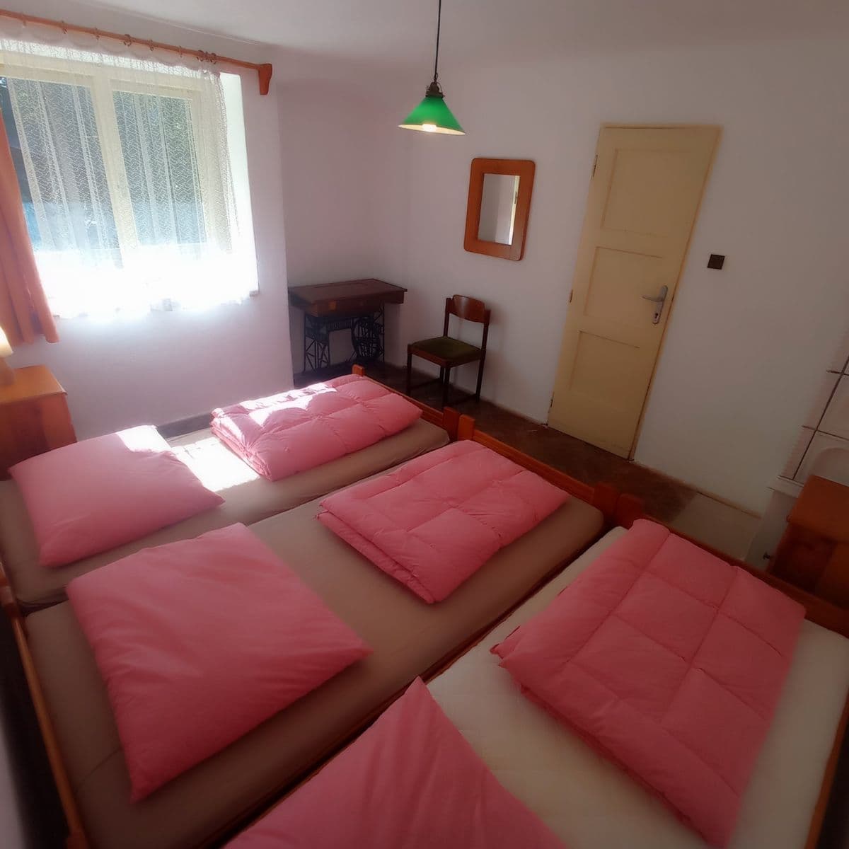 Prodej chaty, chalupy 80 m², pozemek 450 m², Staré Hory, Banskobystrický kraj Prodej chaty, chalupy 80 m², pozemek 450 m², Staré Hory, Banskobystrický kraj