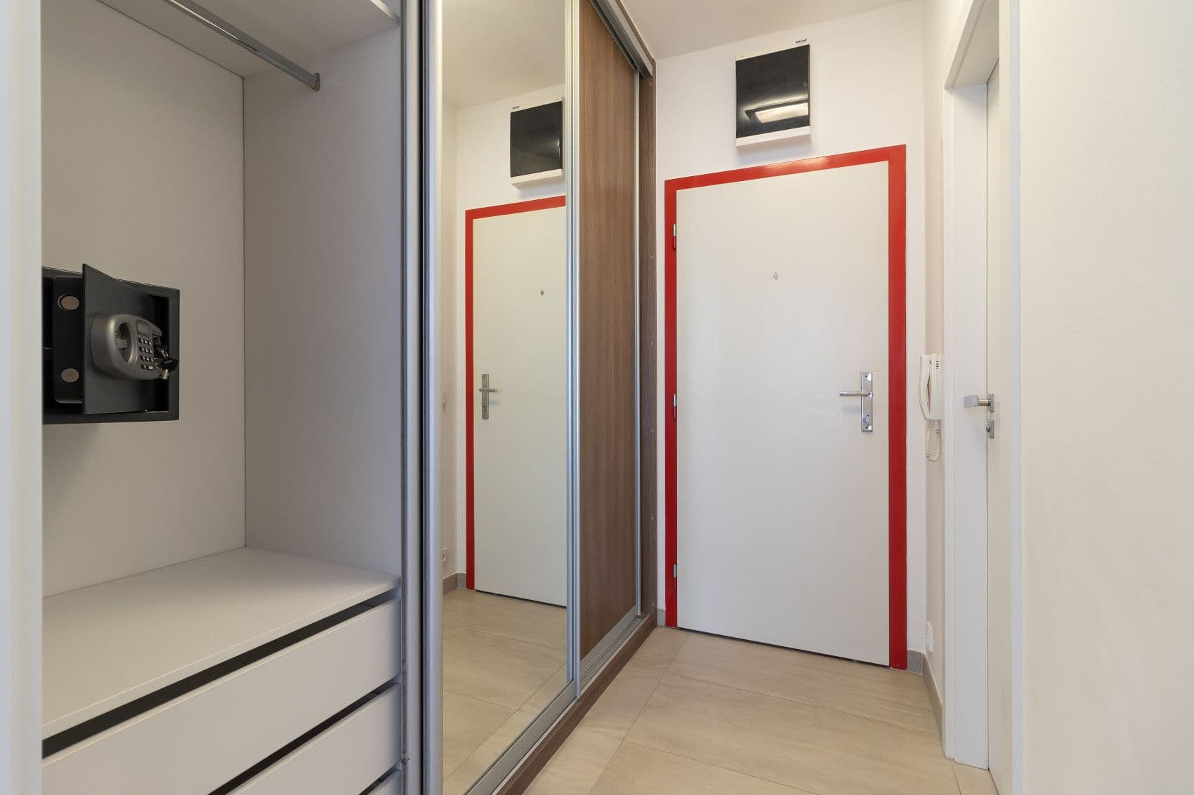 Pronájem bytu 40 m², U Michelského mlýna, Praha, Praha Pronájem bytu 40 m², U Michelského mlýna, Praha, Praha