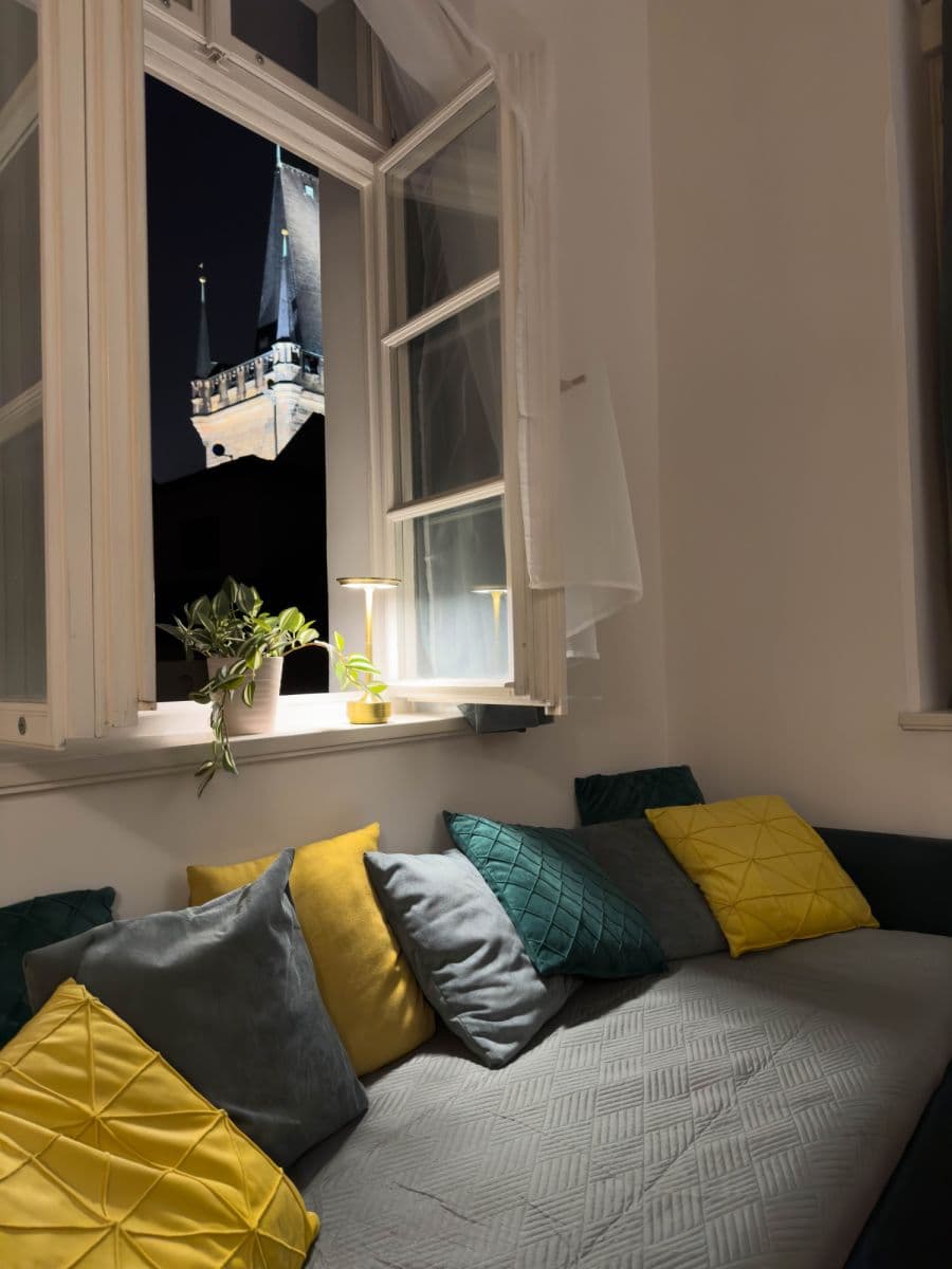 Pronájem bytu 40 m², Mostecká, Praha, Praha Pronájem bytu 40 m², Mostecká, Praha, Praha