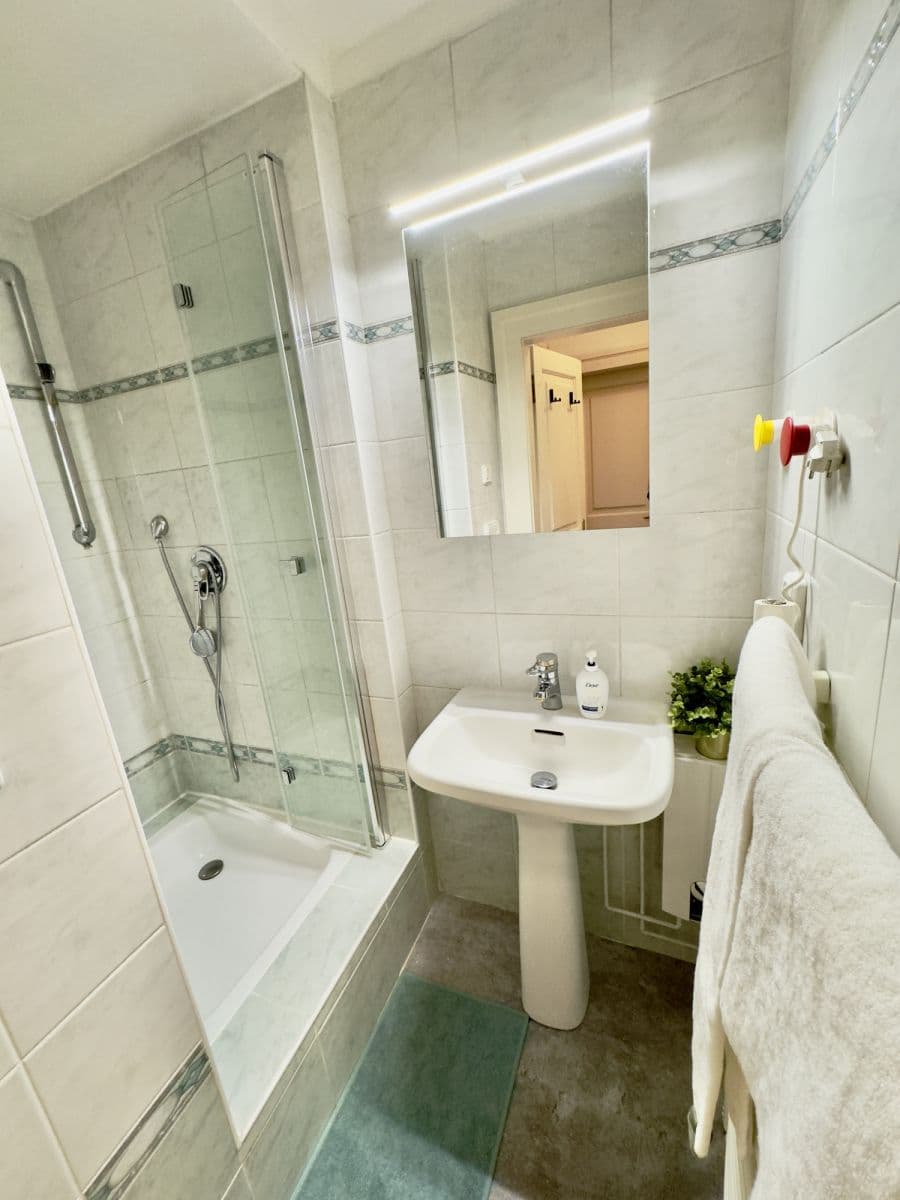 Pronájem bytu 40 m², Mostecká, Praha, Praha Pronájem bytu 40 m², Mostecká, Praha, Praha