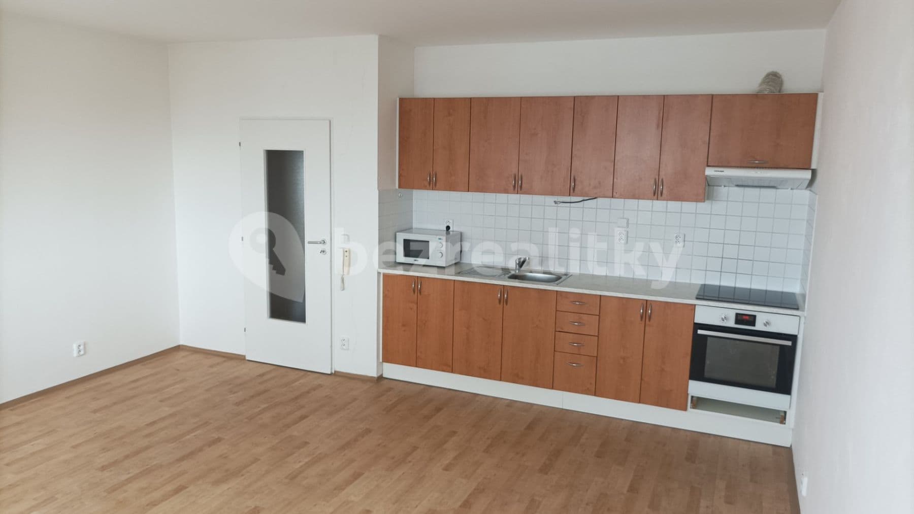 Pronájem bytu 1+kk 34 m², Sluneční náměstí, Praha, Praha Pronájem bytu 1+kk 34 m², Sluneční náměstí, Praha, Praha