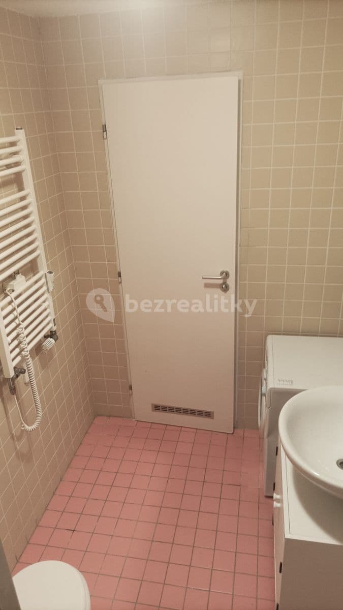 Pronájem bytu 1+kk 34 m², Sluneční náměstí, Praha, Praha Pronájem bytu 1+kk 34 m², Sluneční náměstí, Praha, Praha