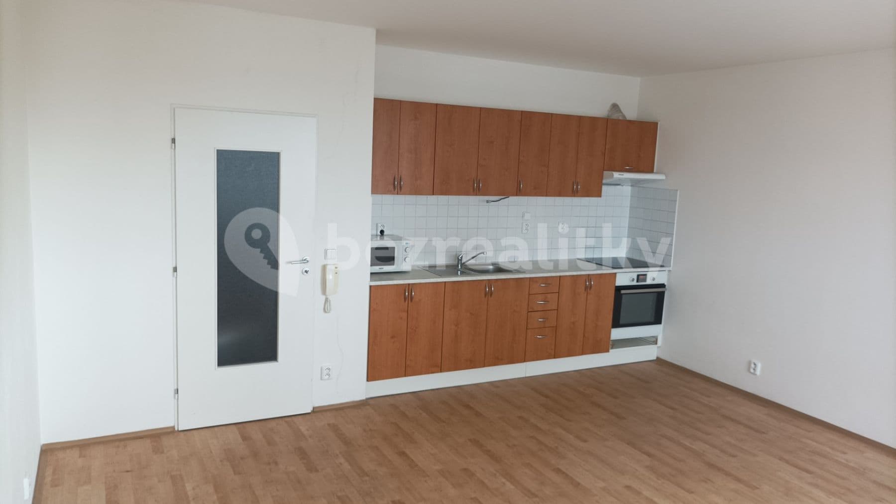 Pronájem bytu 1+kk 34 m², Sluneční náměstí, Praha, Praha Pronájem bytu 1+kk 34 m², Sluneční náměstí, Praha, Praha