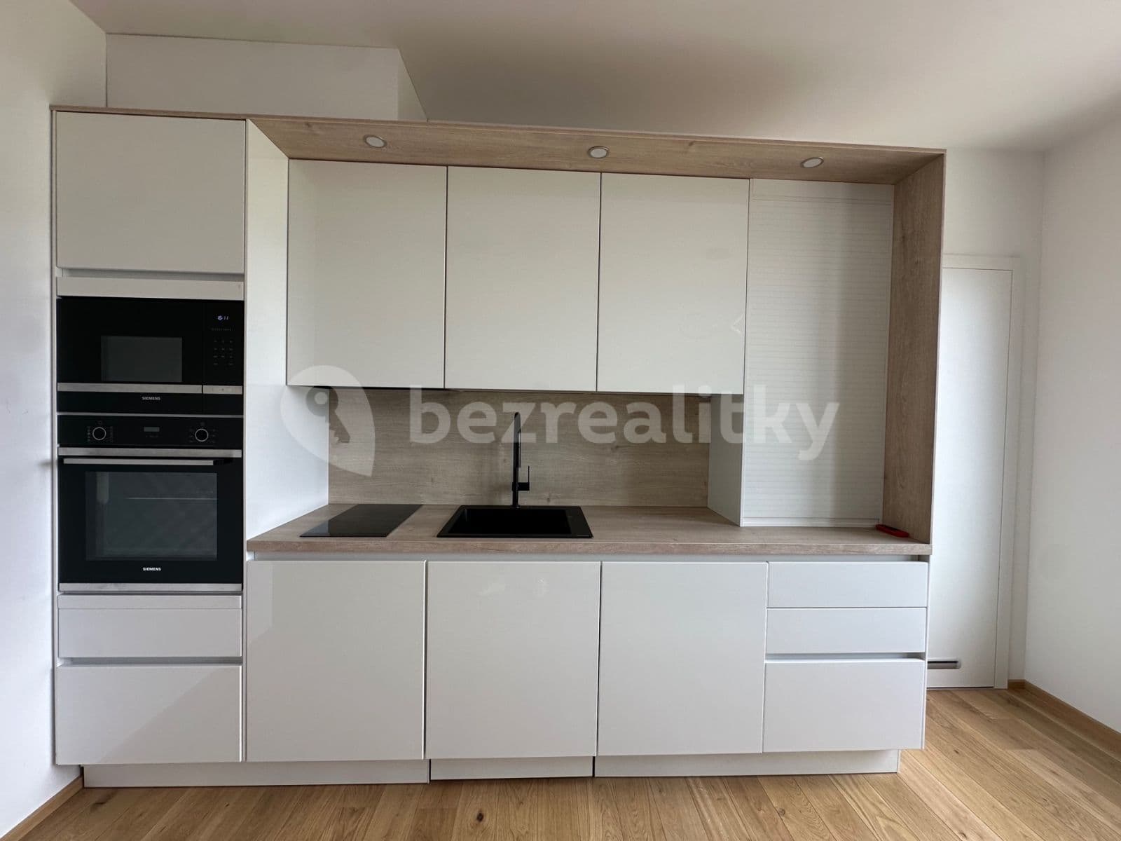 Pronájem bytu 2+kk 40 m², Růžodolská, Praha, Praha Pronájem bytu 2+kk 40 m², Růžodolská, Praha, Praha