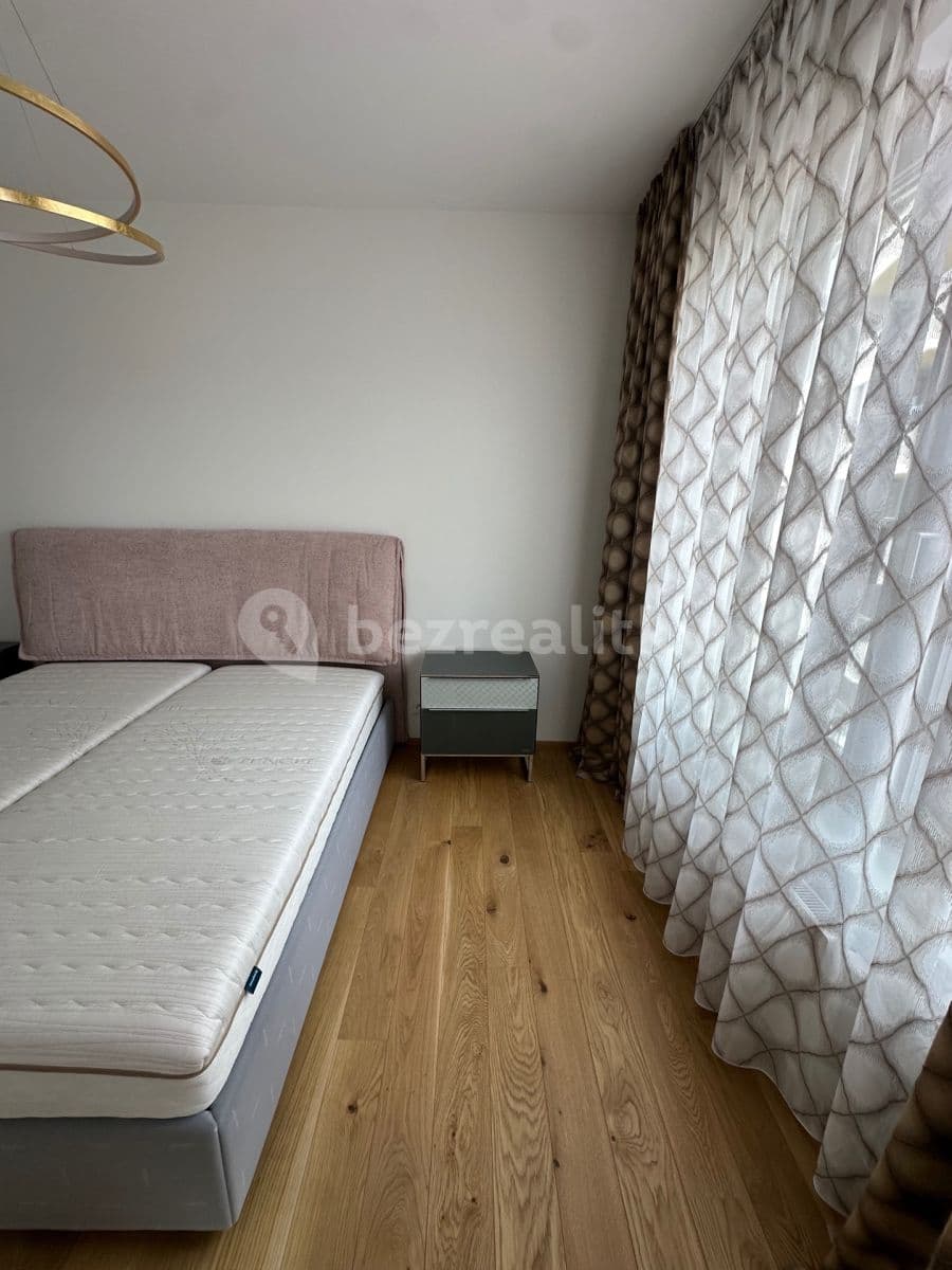 Pronájem bytu 2+kk 40 m², Růžodolská, Praha, Praha Pronájem bytu 2+kk 40 m², Růžodolská, Praha, Praha