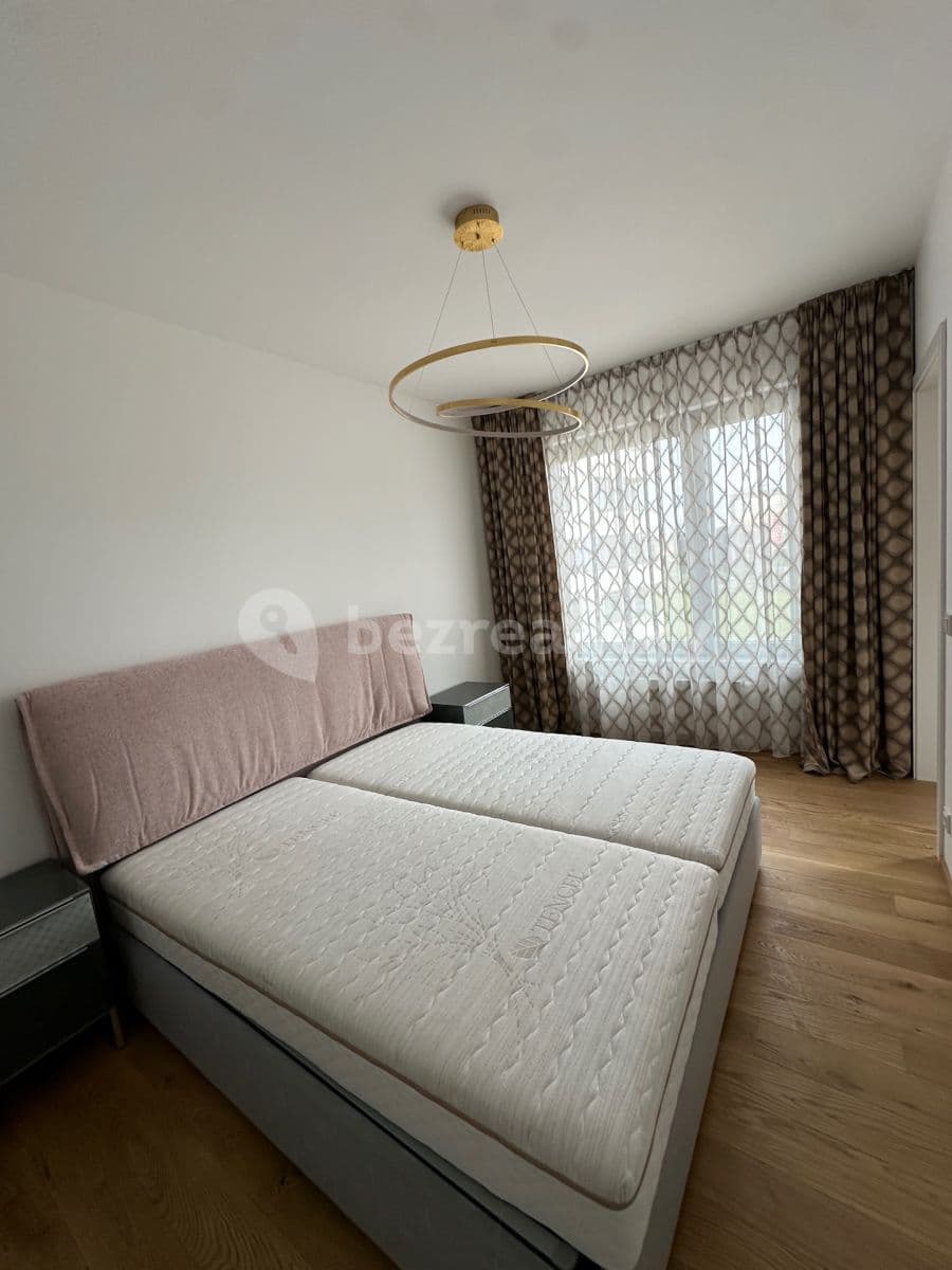 Pronájem bytu 2+kk 40 m², Růžodolská, Praha, Praha Pronájem bytu 2+kk 40 m², Růžodolská, Praha, Praha