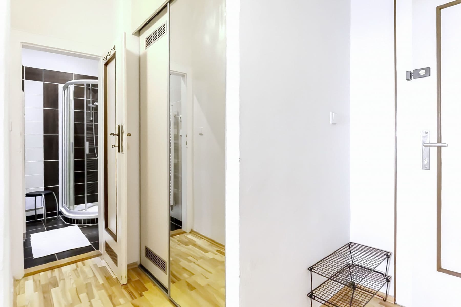 Pronájem bytu 50 m², U Obecního dvora, Praha, Praha Pronájem bytu 50 m², U Obecního dvora, Praha, Praha