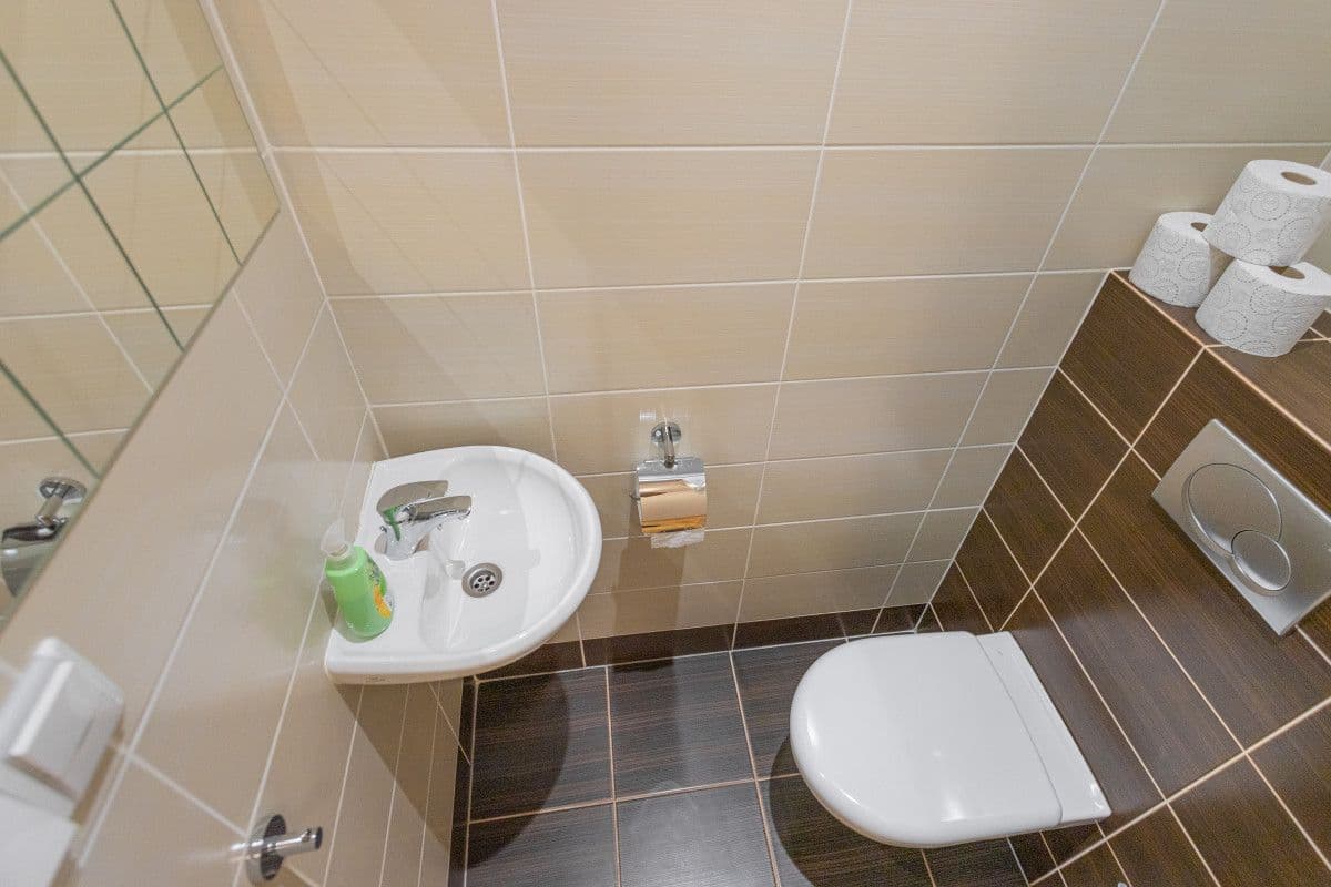 Pronájem bytu 50 m², U Obecního dvora, Praha, Praha Pronájem bytu 50 m², U Obecního dvora, Praha, Praha