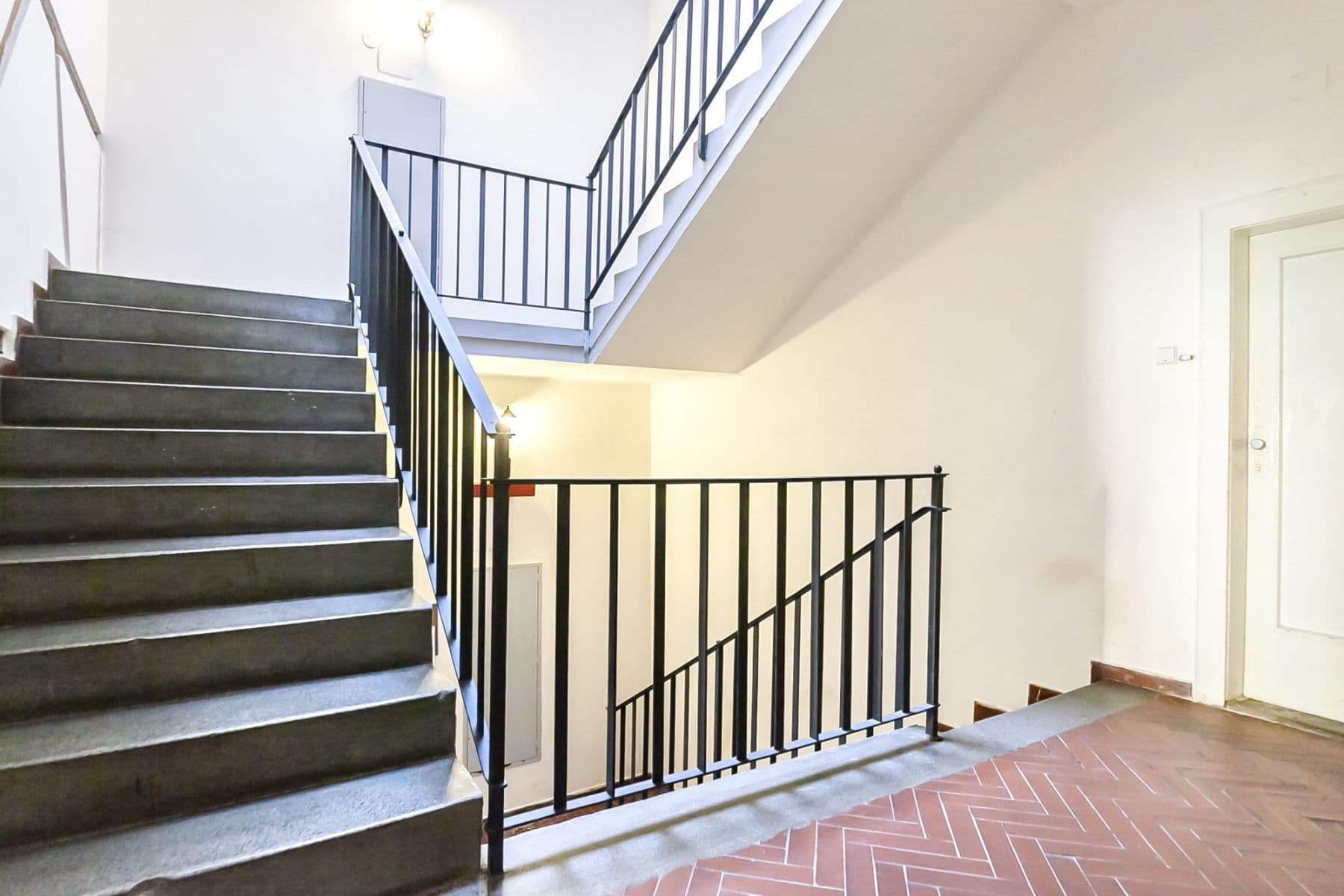 Pronájem bytu 50 m², U Obecního dvora, Praha, Praha Pronájem bytu 50 m², U Obecního dvora, Praha, Praha