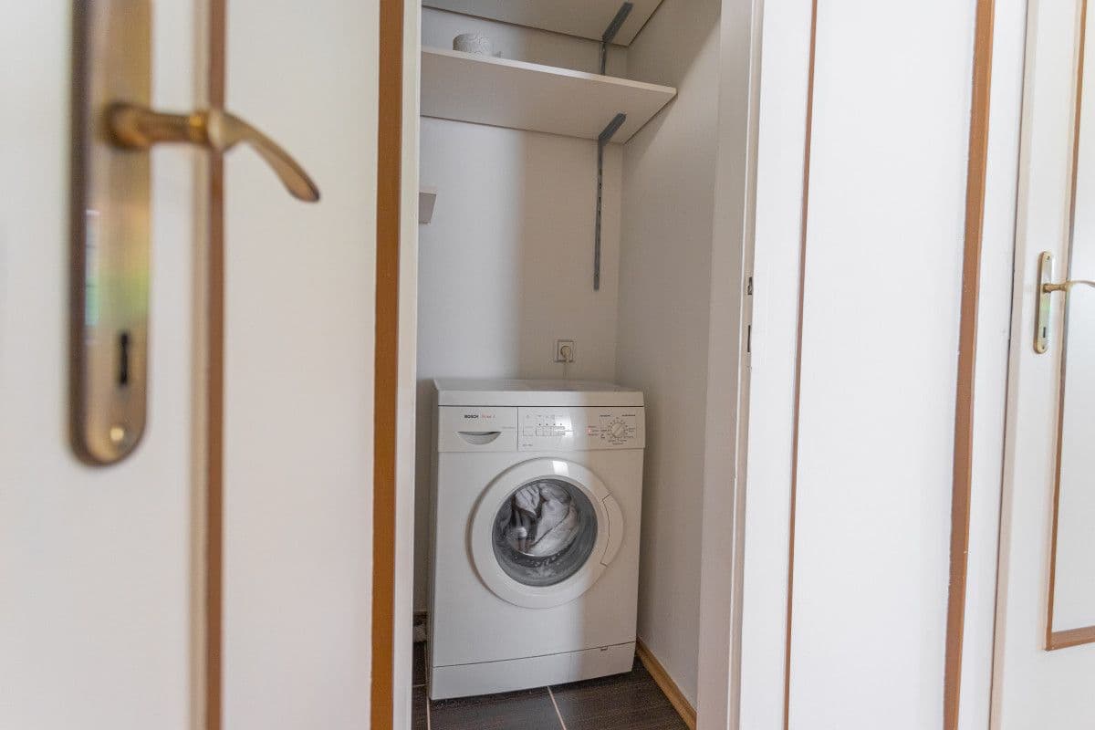 Pronájem bytu 50 m², U Obecního dvora, Praha, Praha Pronájem bytu 50 m², U Obecního dvora, Praha, Praha