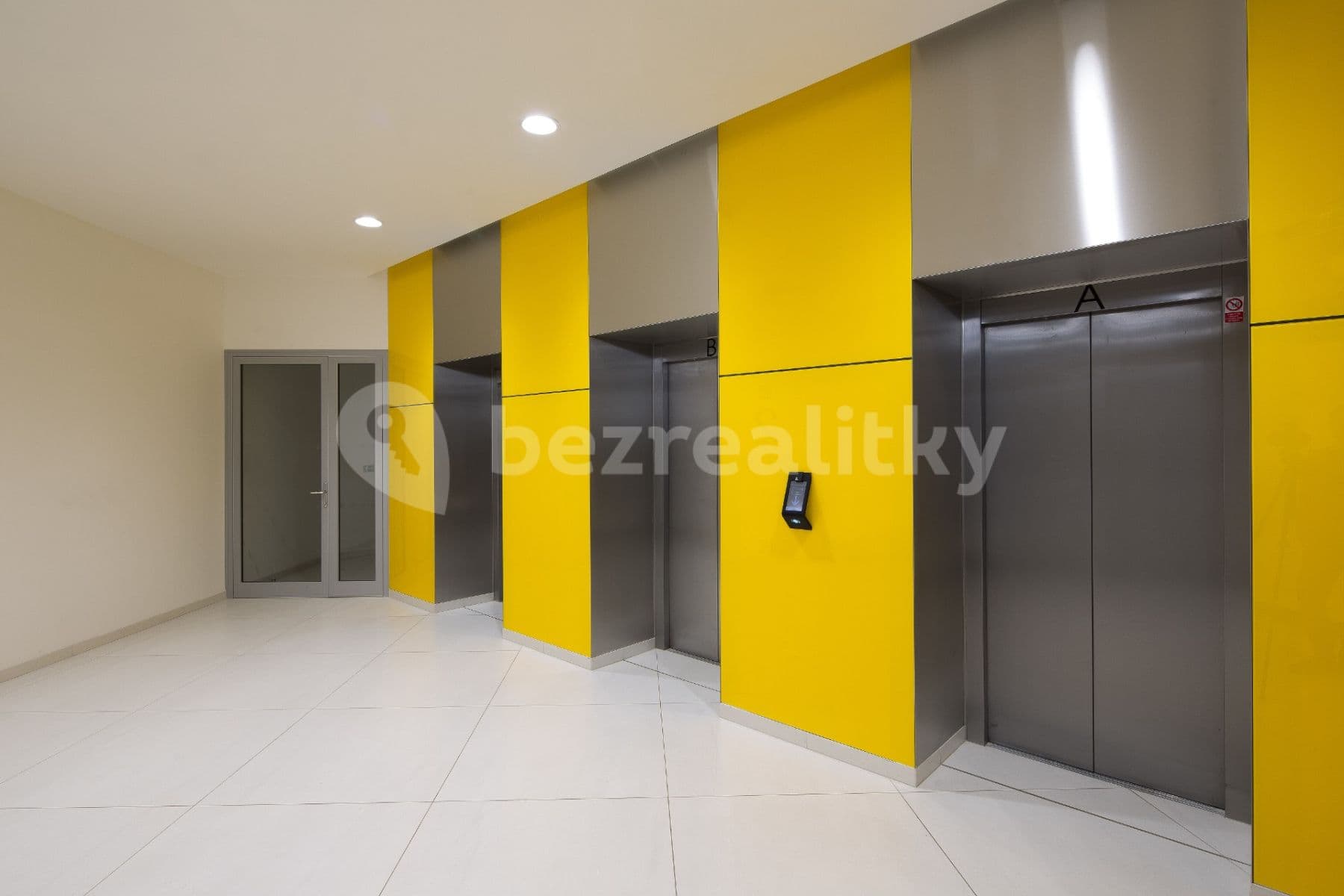 Pronájem bytu 2+kk 65 m², Mukařovského, Praha, Praha Pronájem bytu 2+kk 65 m², Mukařovského, Praha, Praha