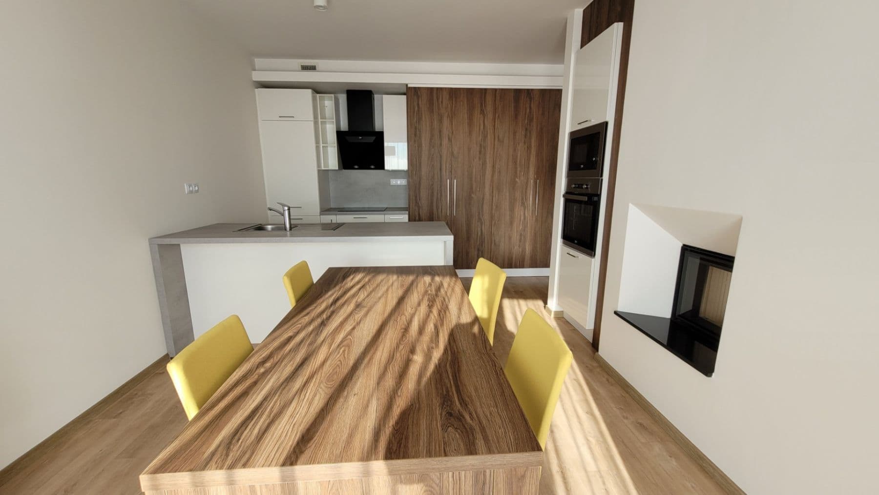 Pronájem bytu 2+kk 65 m², Mukařovského, Praha, Praha Pronájem bytu 2+kk 65 m², Mukařovského, Praha, Praha