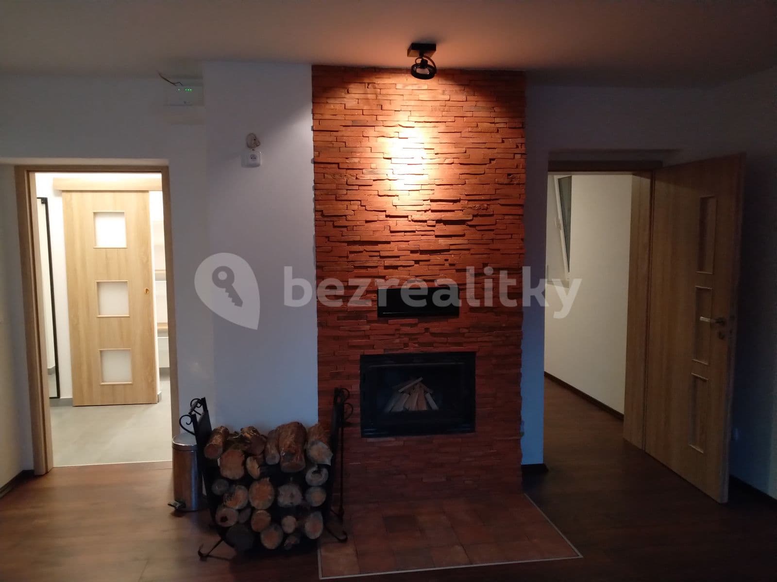 Pronájem bytu 2+kk 58 m², Za Mlýnem, Hostivice, Středočeský kraj Pronájem bytu 2+kk 58 m², Za Mlýnem, Hostivice, Středočeský kraj