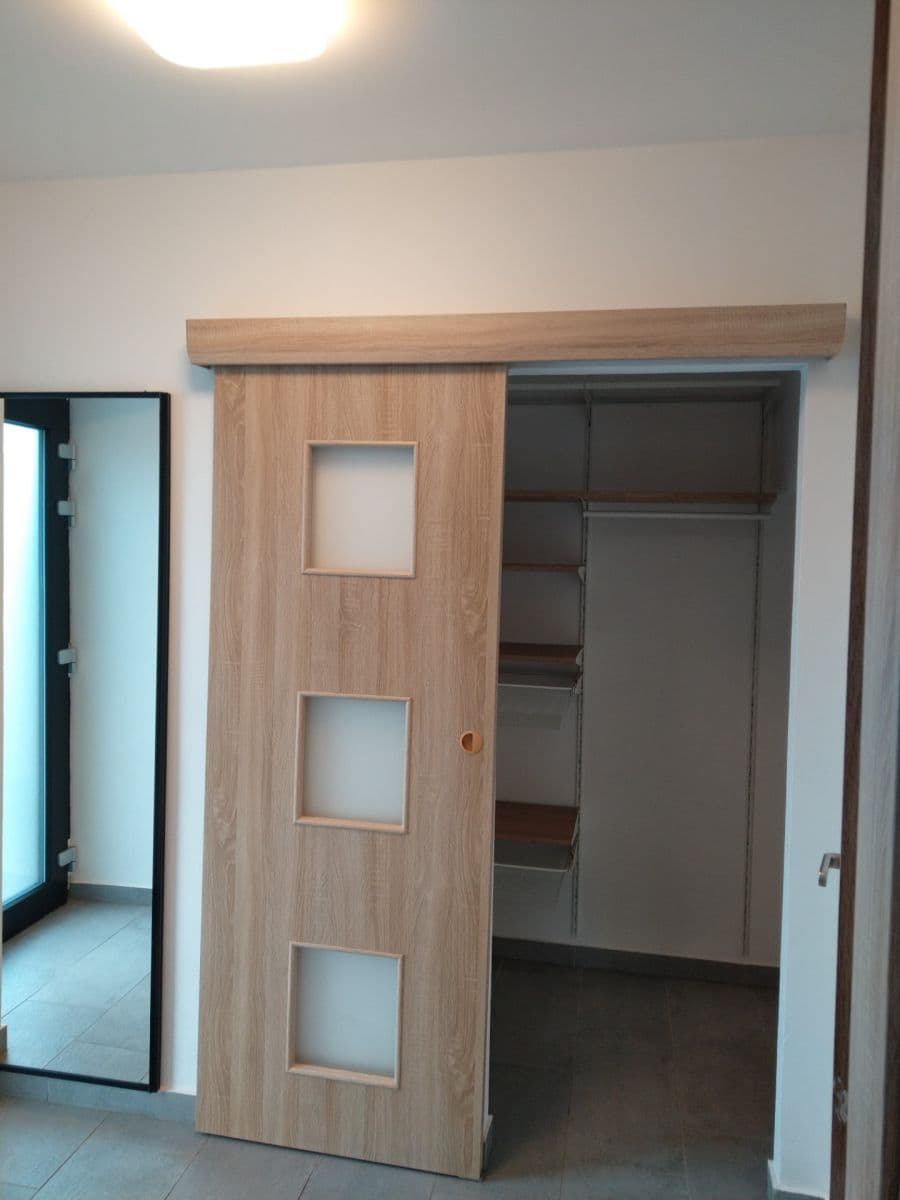 Pronájem bytu 2+kk 58 m², Za Mlýnem, Hostivice, Středočeský kraj Pronájem bytu 2+kk 58 m², Za Mlýnem, Hostivice, Středočeský kraj