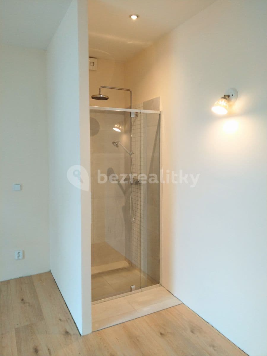 Pronájem bytu 2+kk 74 m², Za Mlýnem, Hostivice, Středočeský kraj Pronájem bytu 2+kk 74 m², Za Mlýnem, Hostivice, Středočeský kraj