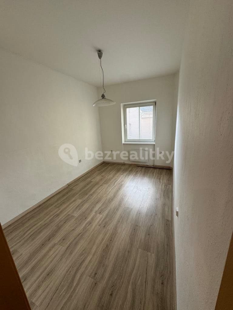 Pronájem bytu 3+1 80 m², Husova, Olomouc, Olomoucký kraj Pronájem bytu 3+1 80 m², Husova, Olomouc, Olomoucký kraj