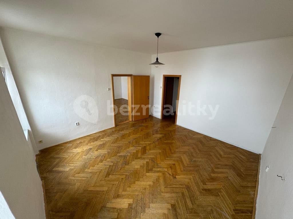 Pronájem bytu 3+1 80 m², Husova, Olomouc, Olomoucký kraj Pronájem bytu 3+1 80 m², Husova, Olomouc, Olomoucký kraj