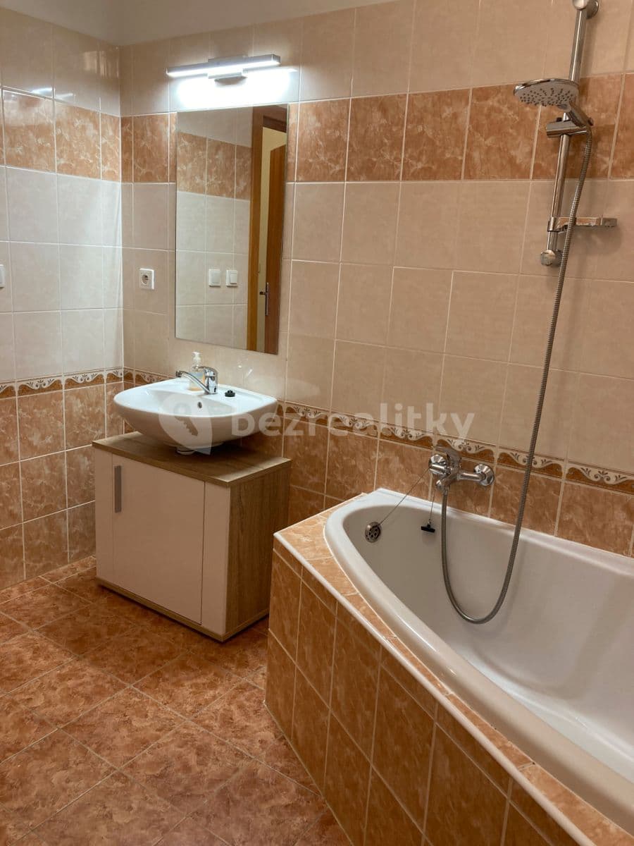 Pronájem bytu 2+kk 42 m², Pražská, Čáslav, Středočeský kraj Pronájem bytu 2+kk 42 m², Pražská, Čáslav, Středočeský kraj