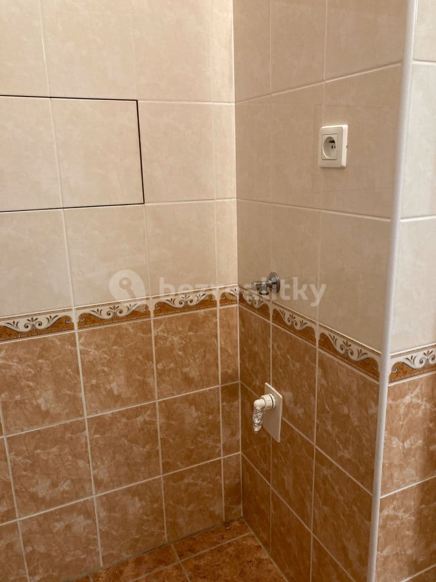 Pronájem bytu 2+kk 42 m², Pražská, Čáslav, Středočeský kraj Pronájem bytu 2+kk 42 m², Pražská, Čáslav, Středočeský kraj