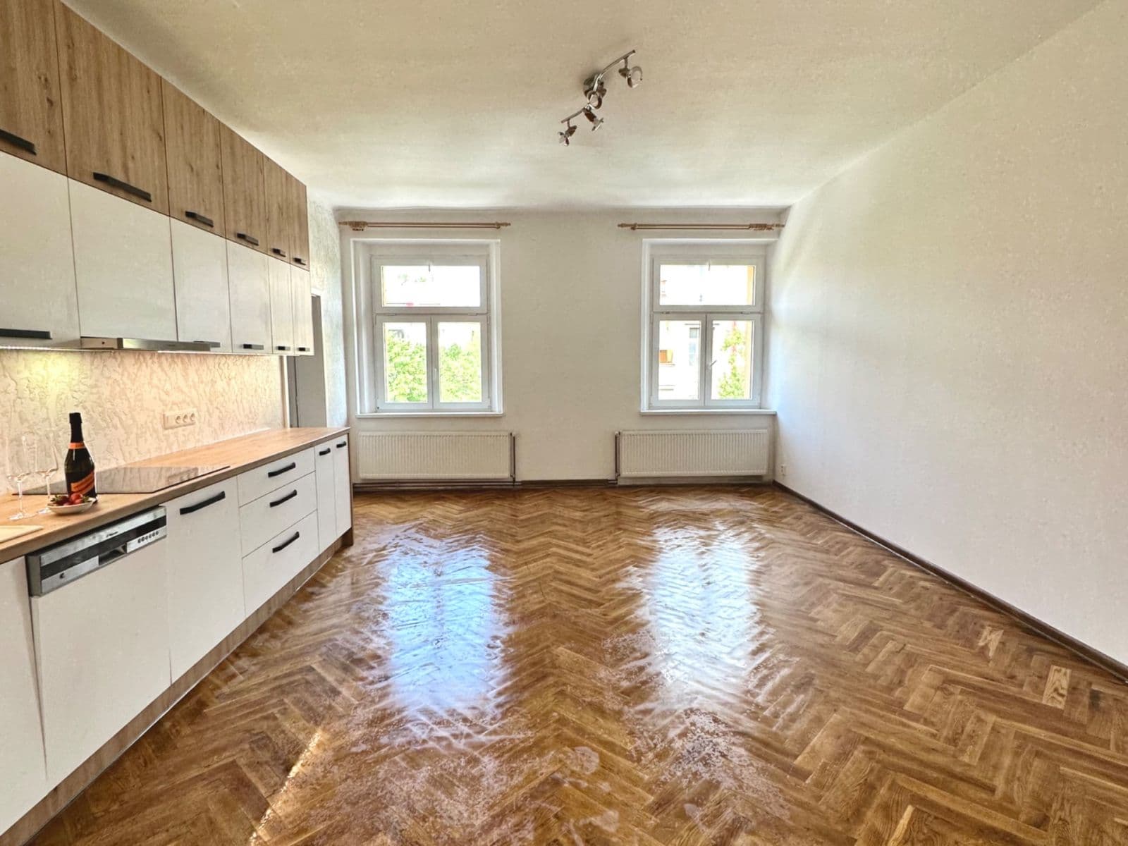 Pronájem bytu 2+kk 80 m², U Kněžské louky, Praha, Praha Pronájem bytu 2+kk 80 m², U Kněžské louky, Praha, Praha