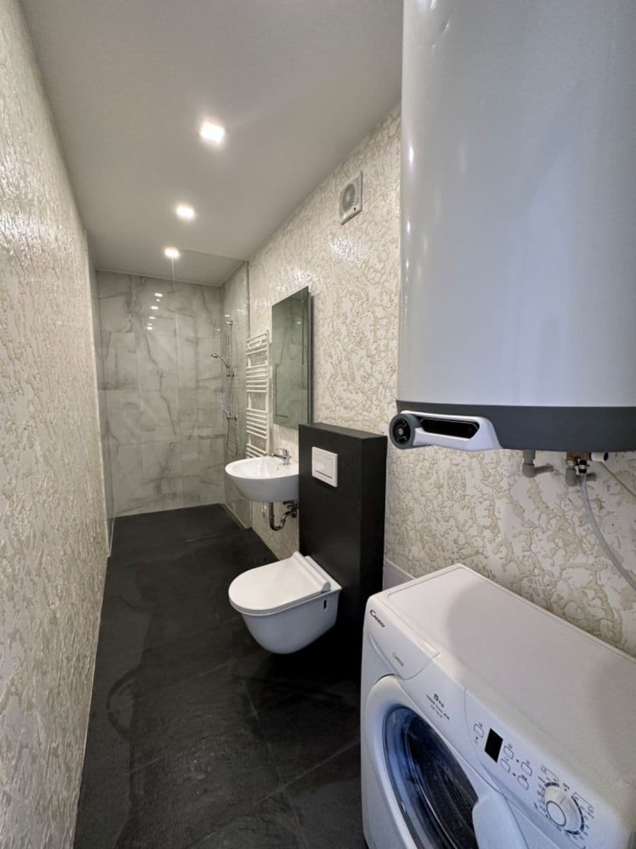 Pronájem bytu 2+kk 80 m², U Kněžské louky, Praha, Praha Pronájem bytu 2+kk 80 m², U Kněžské louky, Praha, Praha