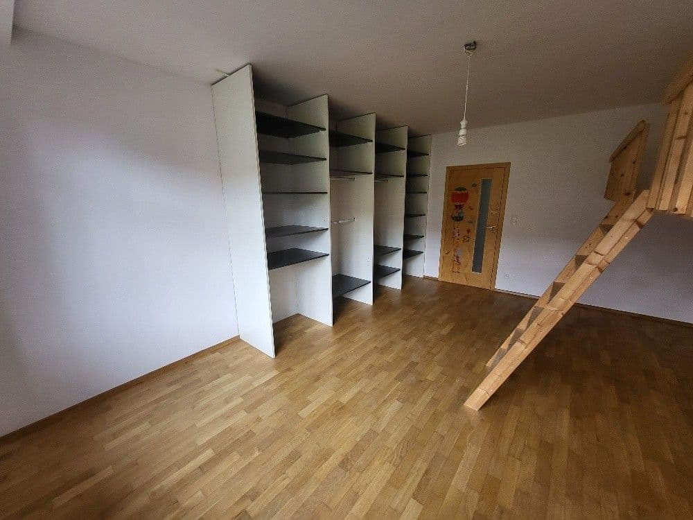 Pronájem bytu 3+kk 91 m², Jiřího Purkyně, Hradec Králové, Královéhradecký kraj Pronájem bytu 3+kk 91 m², Jiřího Purkyně, Hradec Králové, Královéhradecký kraj