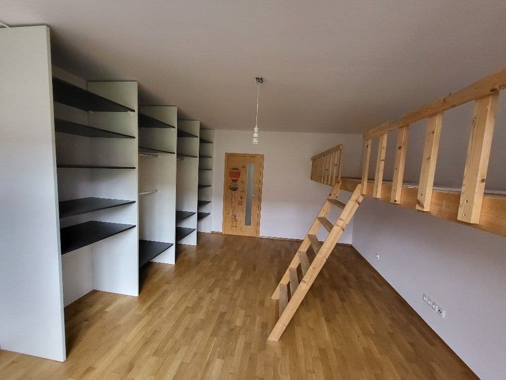 Pronájem bytu 3+kk 91 m², Jiřího Purkyně, Hradec Králové, Královéhradecký kraj Pronájem bytu 3+kk 91 m², Jiřího Purkyně, Hradec Králové, Královéhradecký kraj