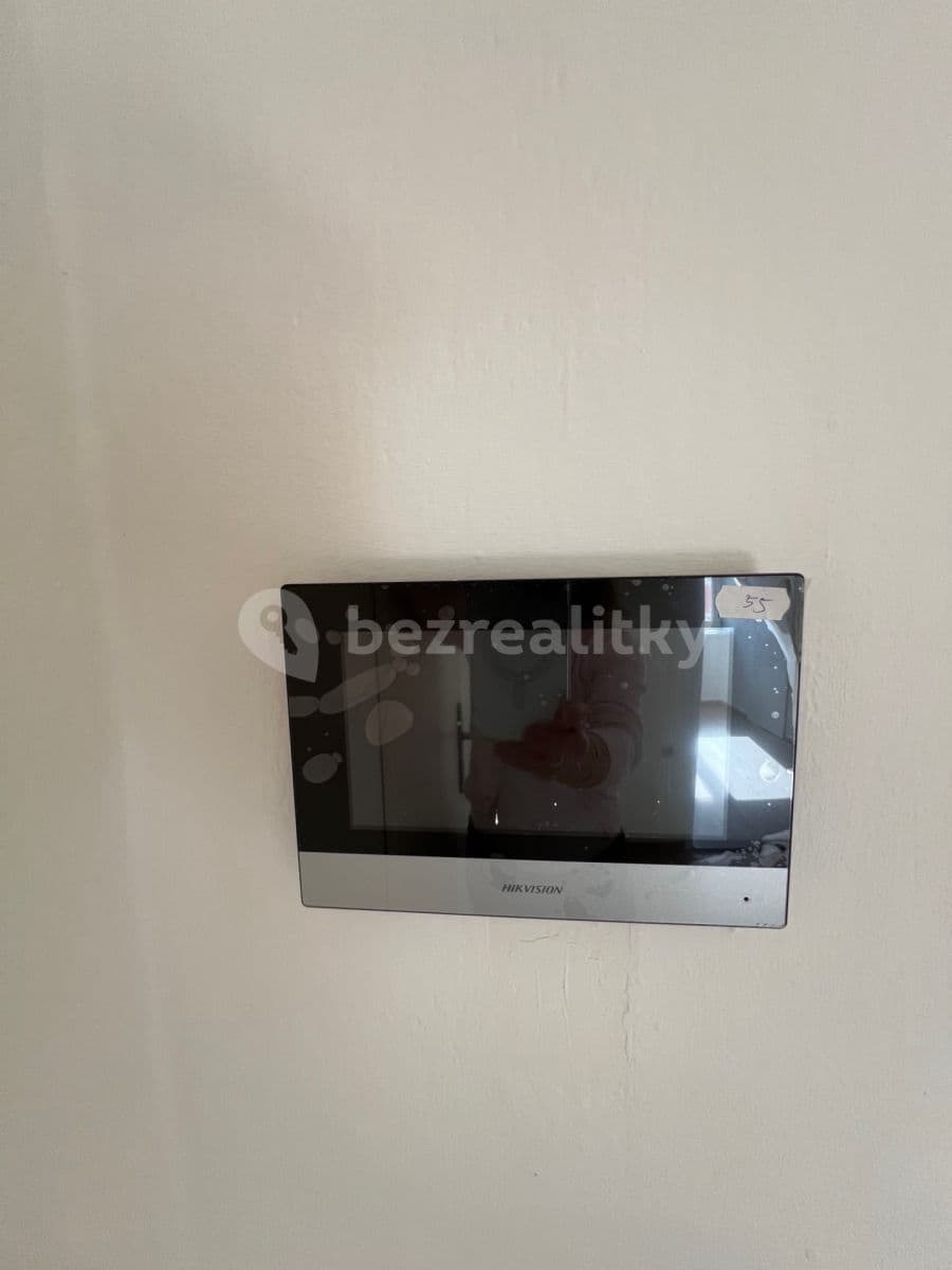 Pronájem bytu 2+1 55 m², Písecká, Praha, Praha Pronájem bytu 2+1 55 m², Písecká, Praha, Praha
