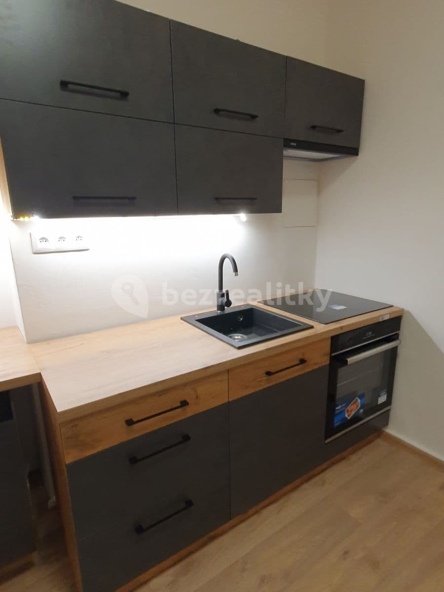 Pronájem bytu 2+1 55 m², Písecká, Praha, Praha Pronájem bytu 2+1 55 m², Písecká, Praha, Praha