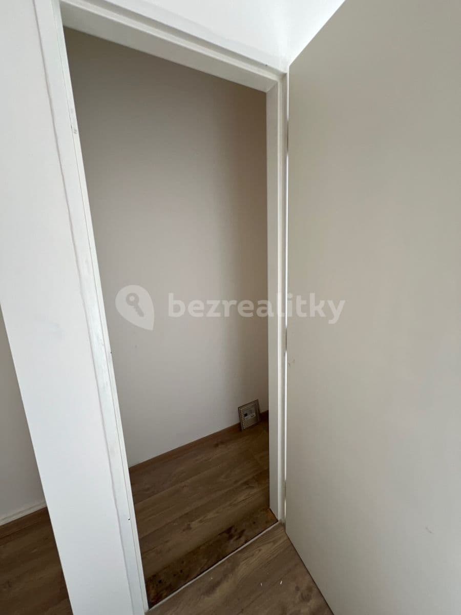 Pronájem bytu 2+1 55 m², Písecká, Praha, Praha Pronájem bytu 2+1 55 m², Písecká, Praha, Praha