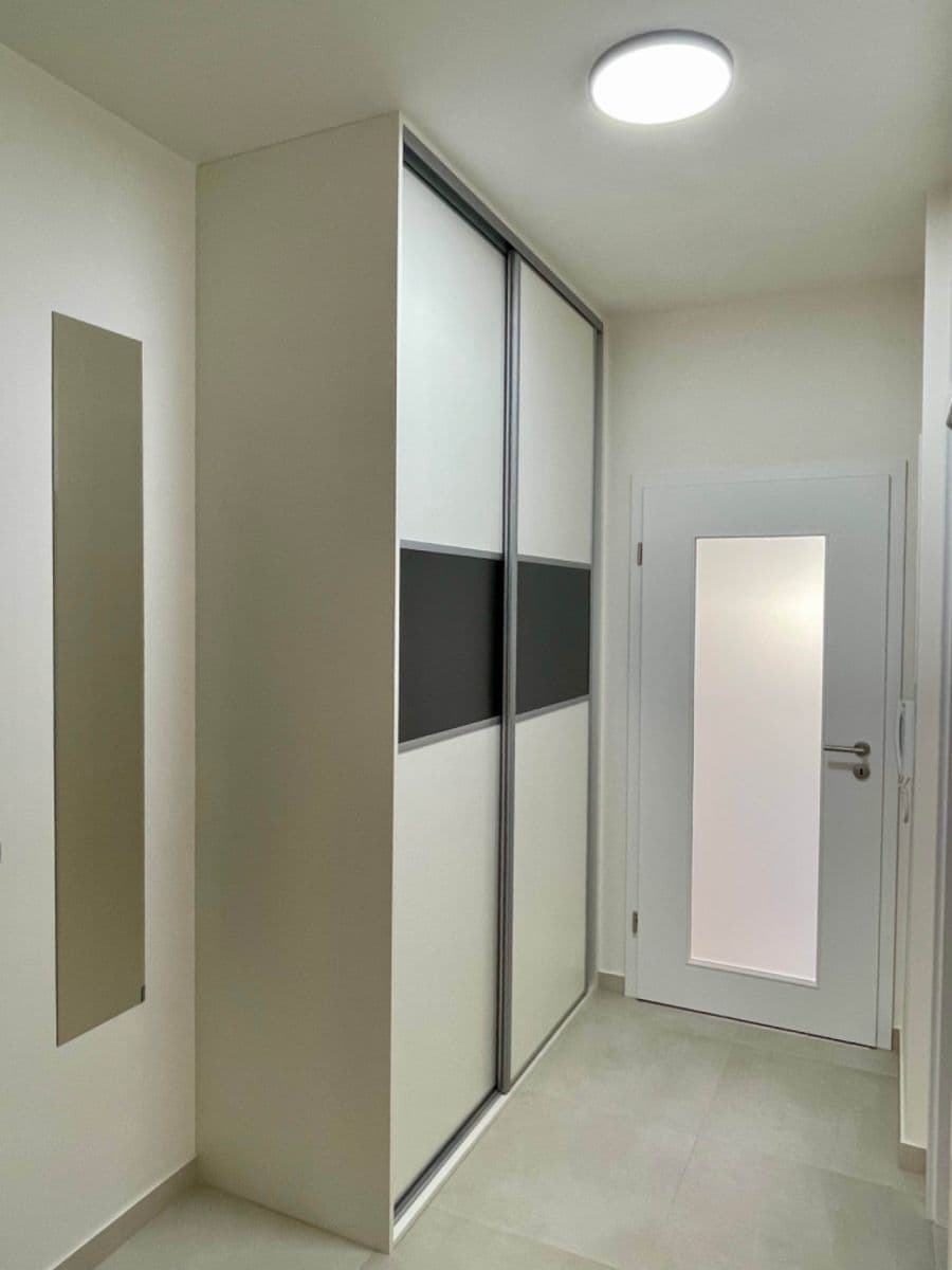 Pronájem bytu 1+kk 37 m², Kladno, Středočeský kraj Pronájem bytu 1+kk 37 m², Kladno, Středočeský kraj